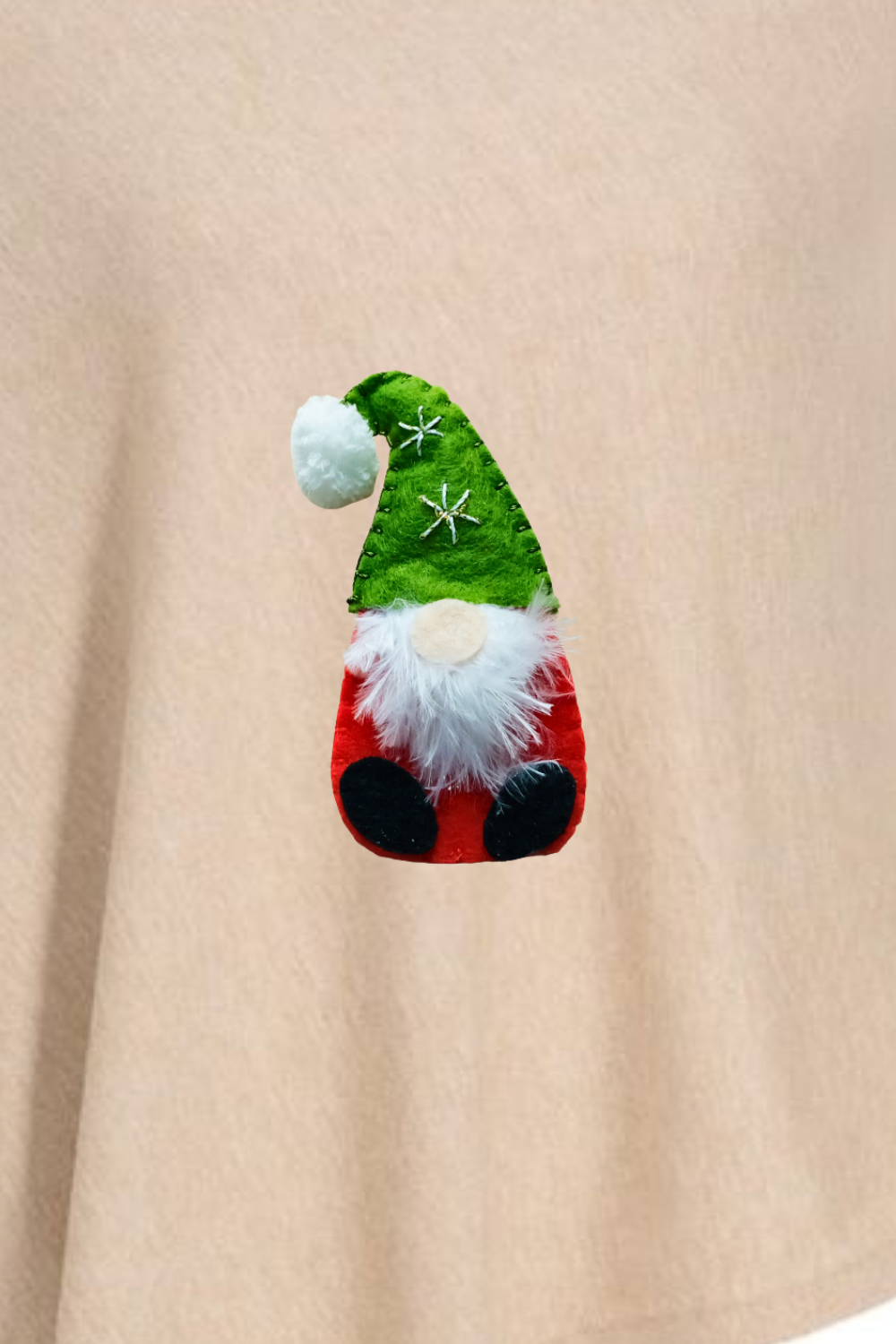 Christmas gnome ornament gift packaging idea made from felt and hand-sewn details